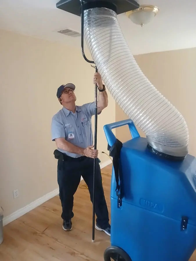 HVAC Installation technician using HEPA equipment in Signal Mountain